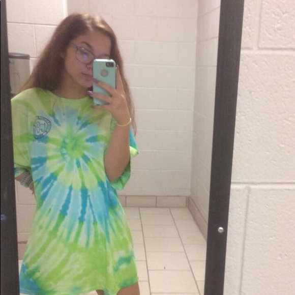 Meet your Posher, Bobbi jean - Picture 2 of 2